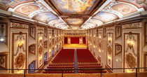 Schloss-Esterhazy_Schlossfuehrung_Haydnsaal-Balkon-weiss_cPaul-Szimak_HQ.jpg